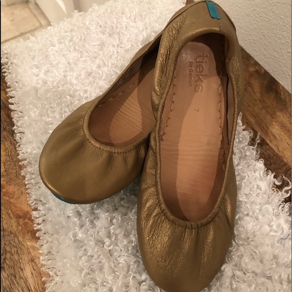 Tieks Shoes - Tieks Metallic Gold Ballet Flats Size 7